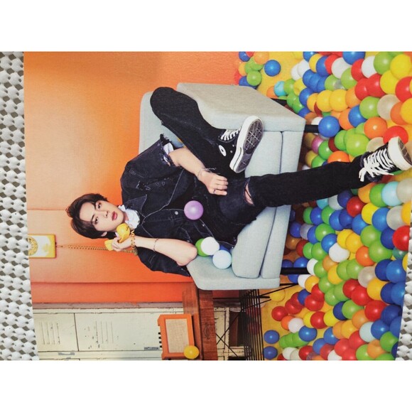 BTS Butter Cream Special Edition Box Set with Exclusive Content - Picture 3 of 16